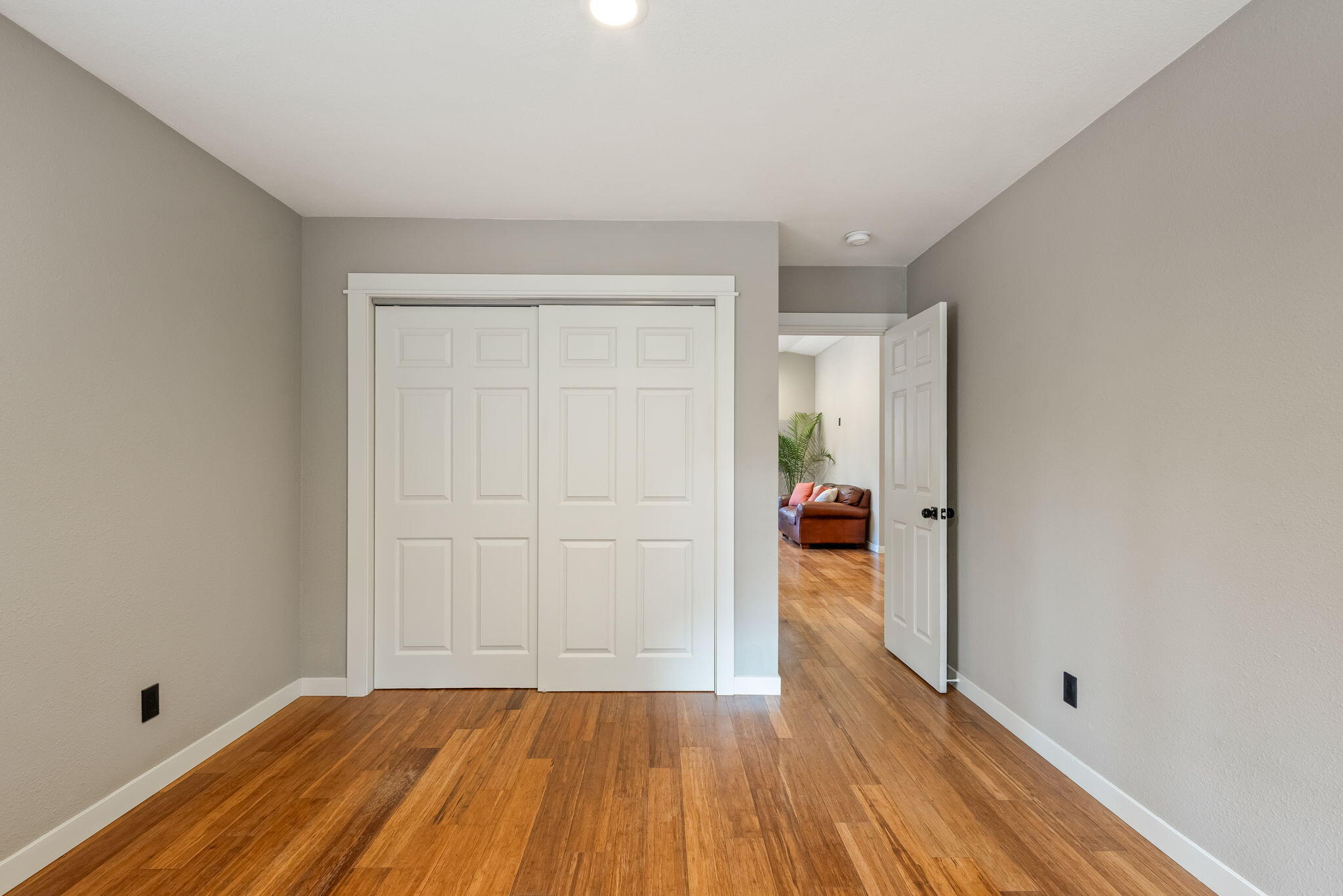 60061 Navajo Road Bend, OR 97702 - Photo 10 of 38 Primary