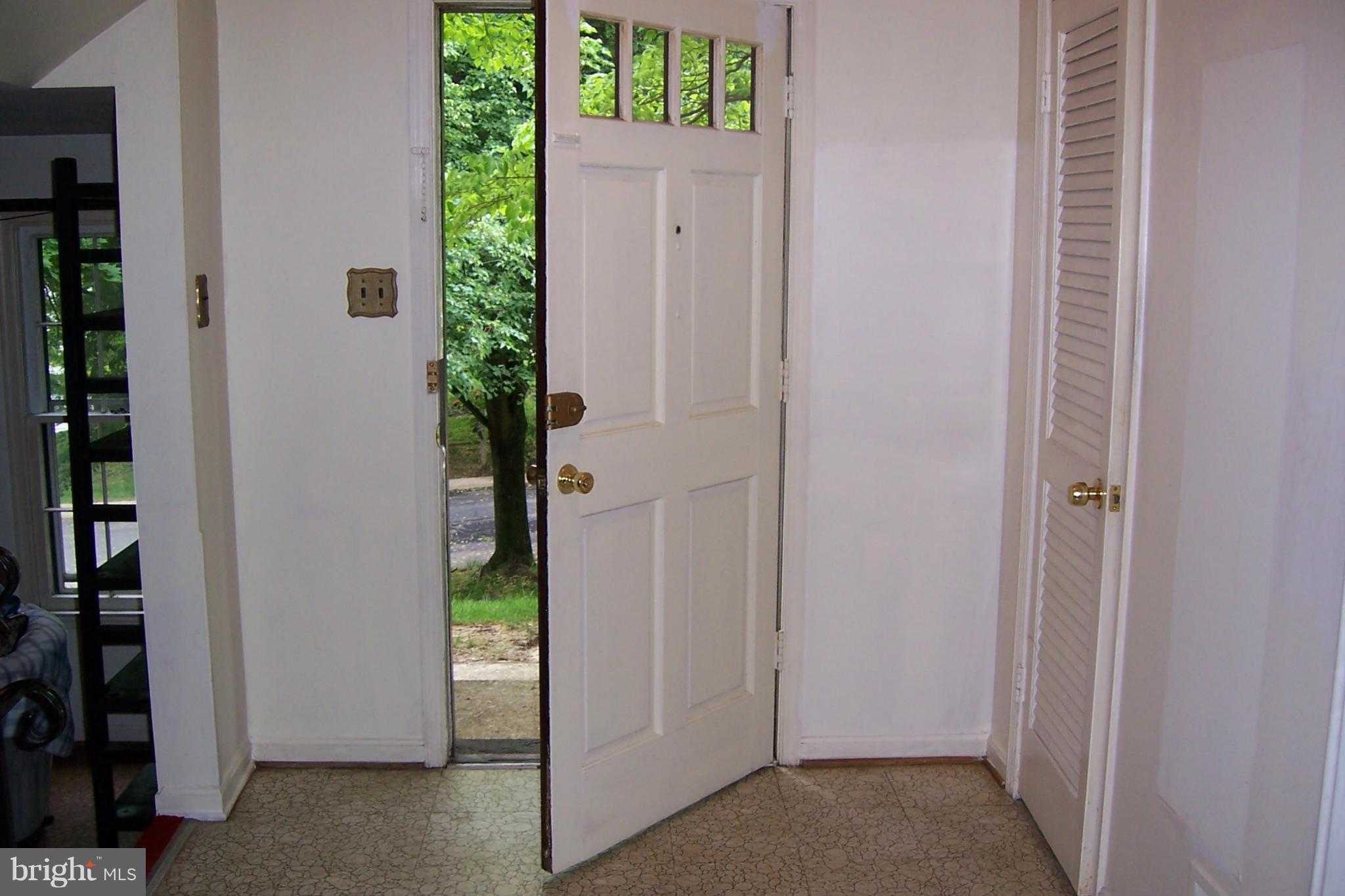 1804 Middlevale Terrace Silver Spring, MD 20906 - Photo 2 of 19 Interior (General)