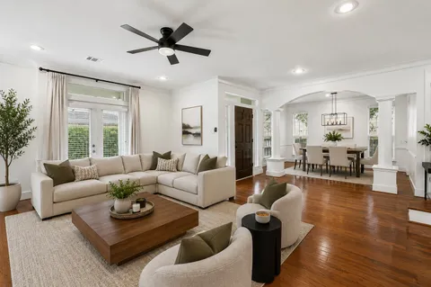$529,999 | 1470 Springrock Lane, Unit 6, Houston, TX 77055