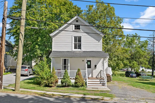 $294,000 | 8 Coldenham Road, Walden, NY 12586