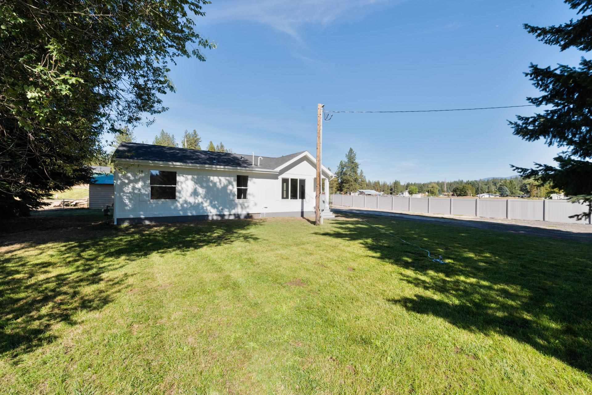 3515 East Chattaroy Road Chattaroy, WA 99003 - Photo 1 of 20