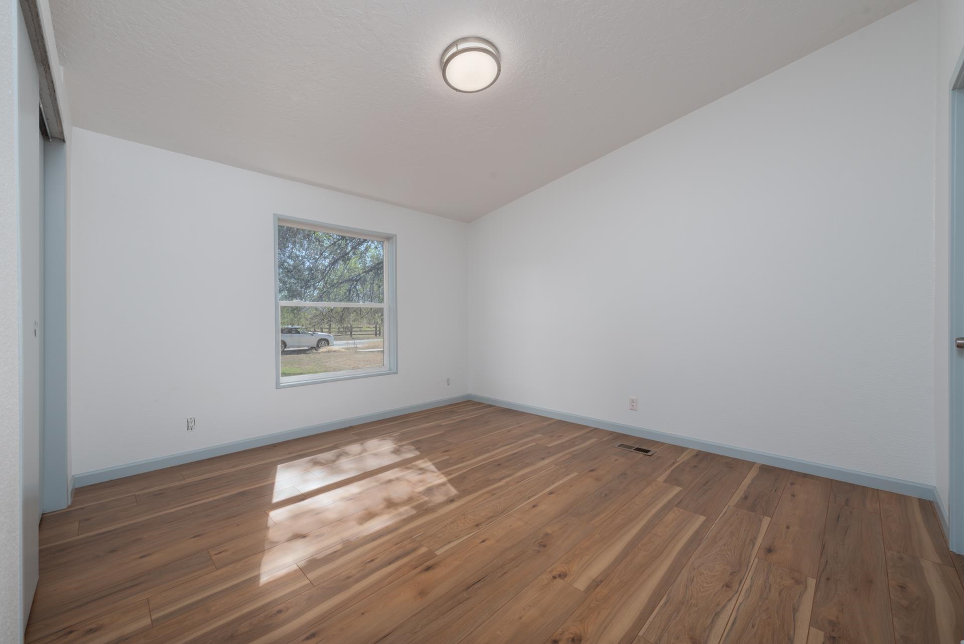 3515 East Chattaroy Road Chattaroy, WA 99003 - Photo 14 of 20