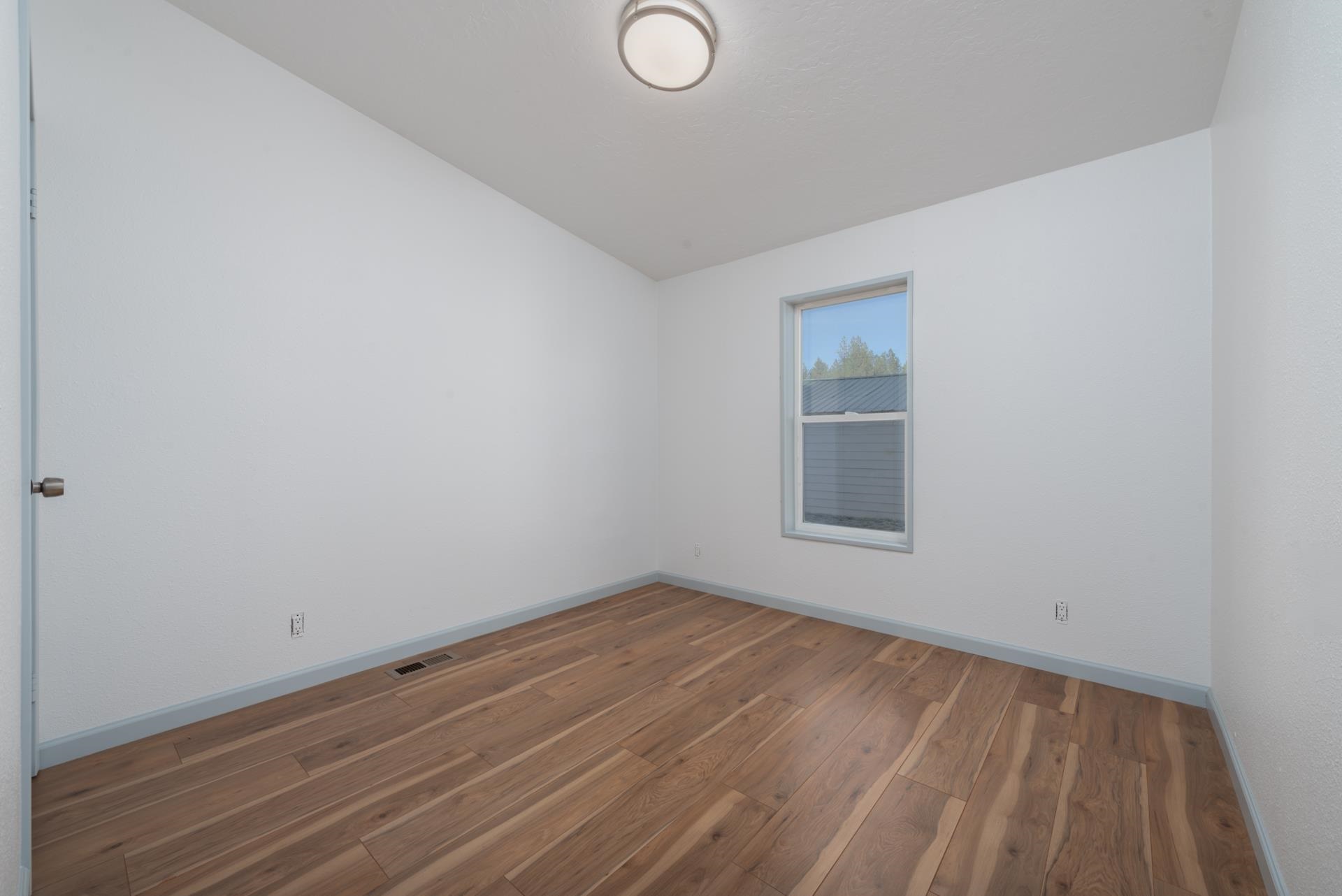 3515 East Chattaroy Road Chattaroy, WA 99003 - Photo 18 of 20