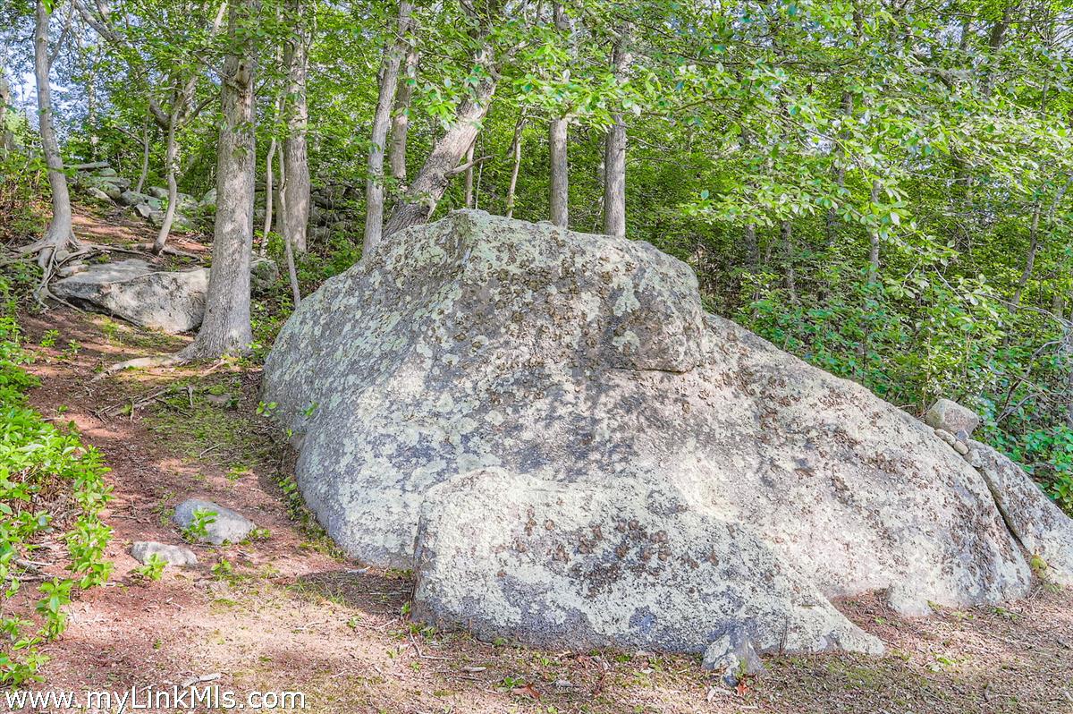 44 Cencelle Chilmark, MA 02535 - Photo 47 of 51