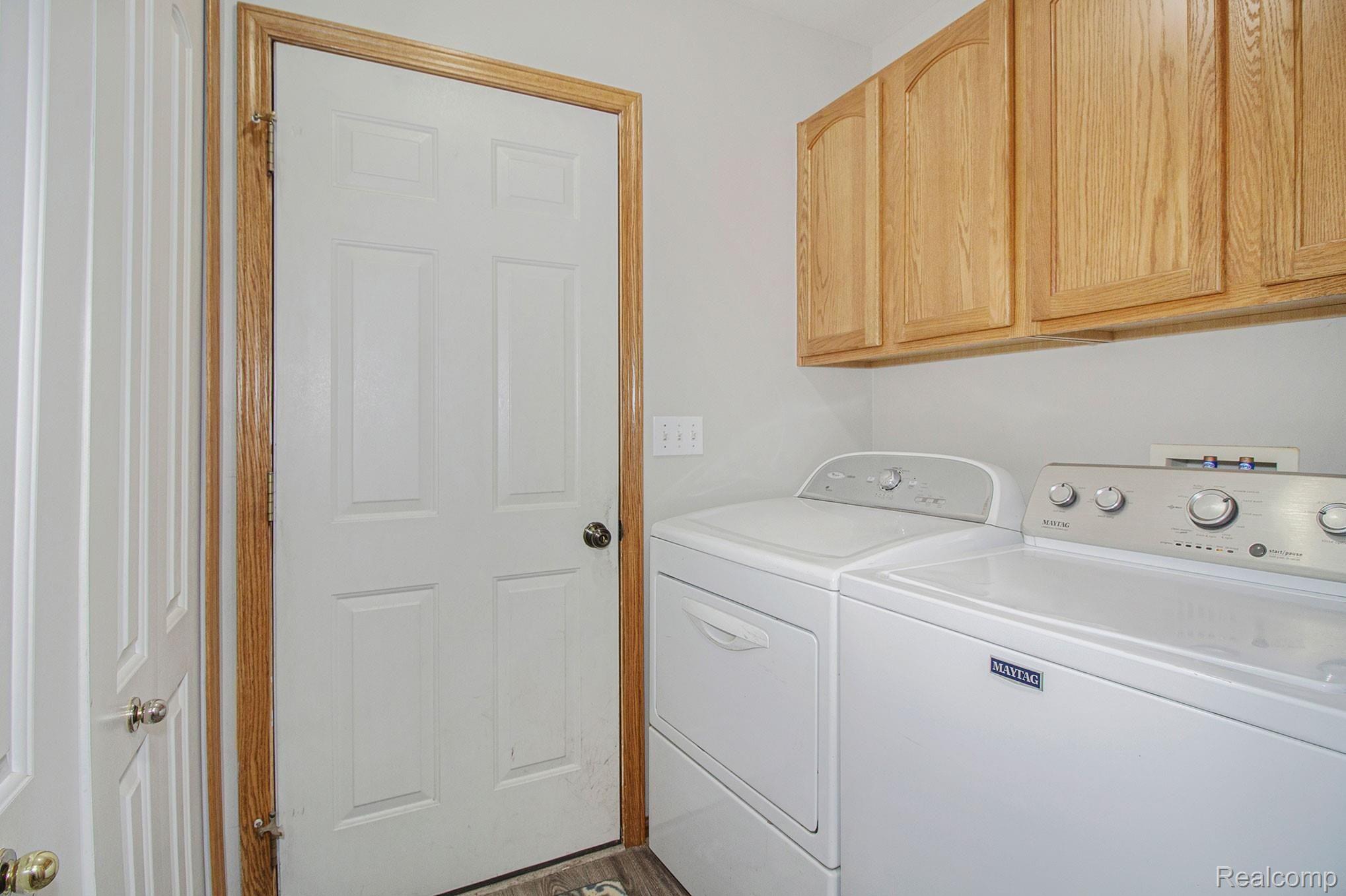 16066 South Duffield Road Byron, MI 48418 - Photo 18 of 41 17.jpg