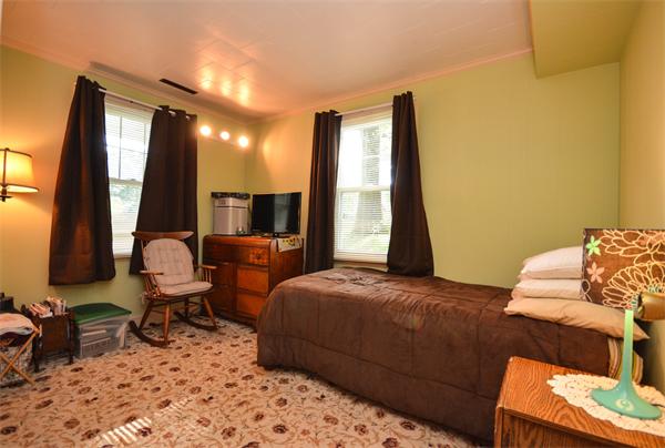 24 Dodge Hill Road Sutton, MA 01590 - Photo 13 of 26