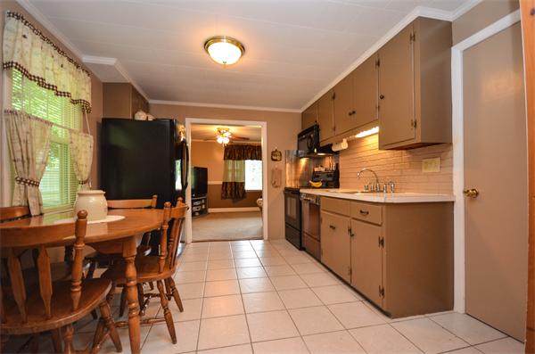 24 Dodge Hill Road Sutton, MA 01590 - Photo 5 of 26