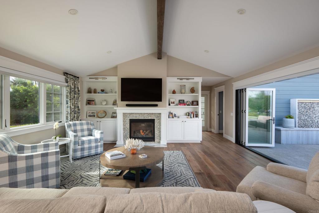 264 24th Street Del Mar, CA 92014 - Photo 4 of 32