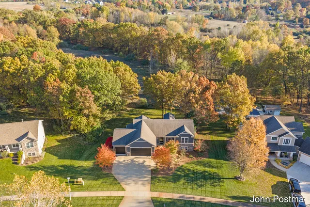 $625,000 | 6186 Arrowcrest Court Northeast, Rockford, MI 49341