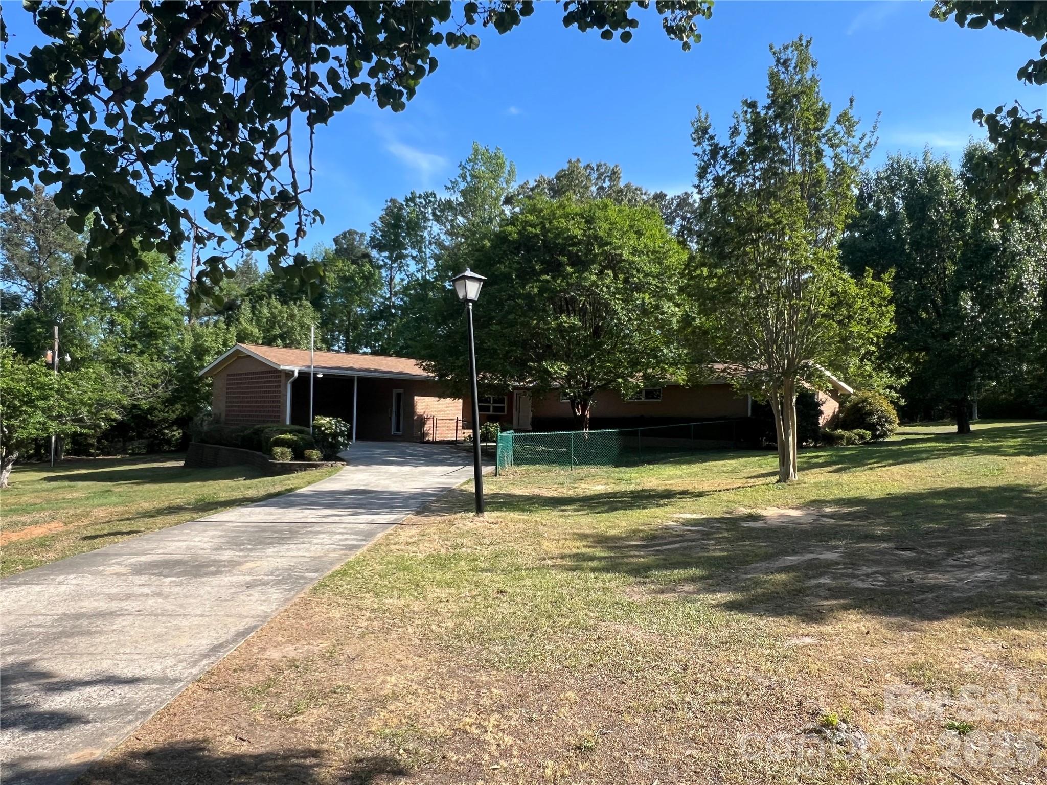 280 Raintree Road Great Falls, SC 29055 - Photo 1 of 40 Gallery Image 1