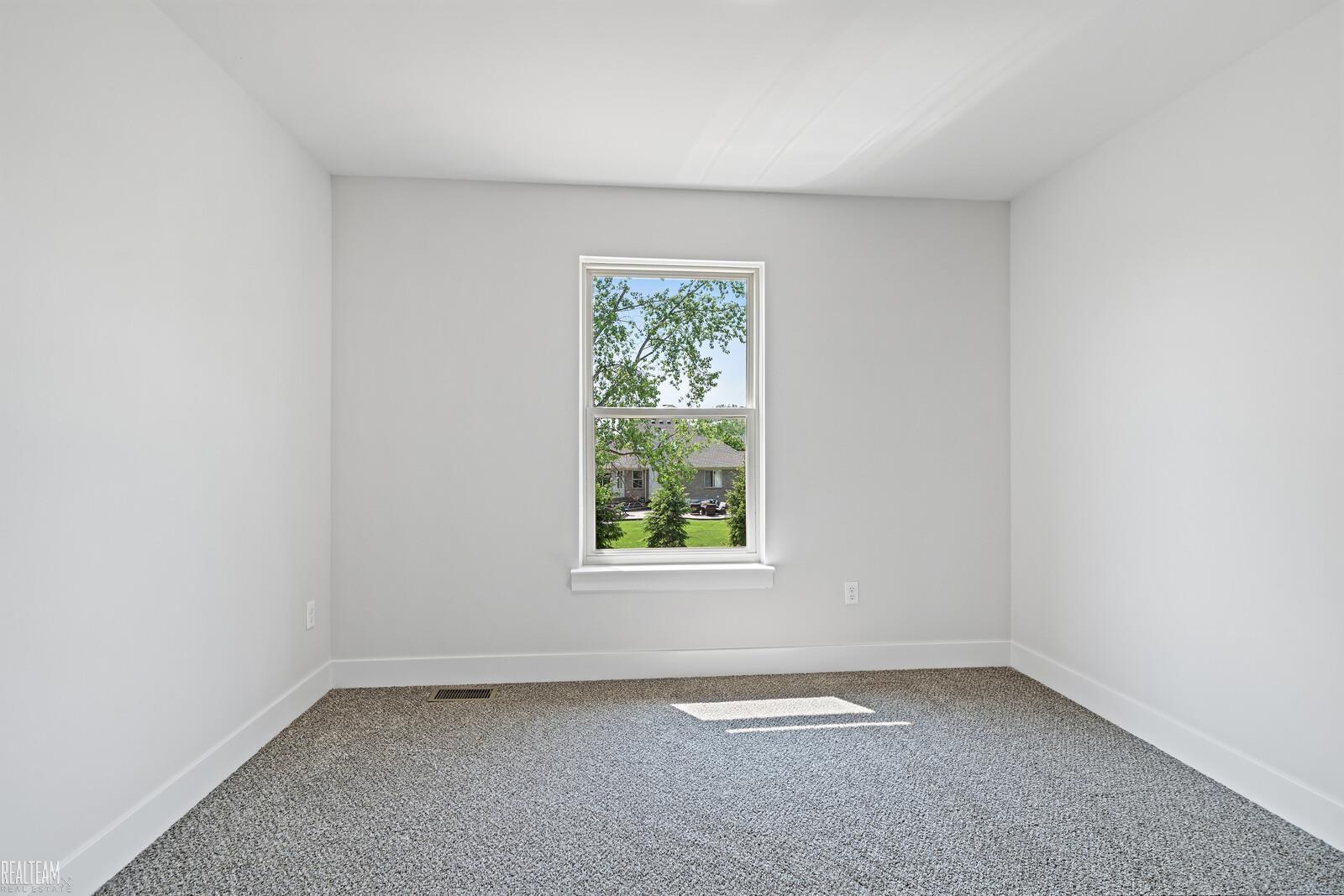 52385 Sass Road Chesterfield, MI 48047 - Photo 29 of 39