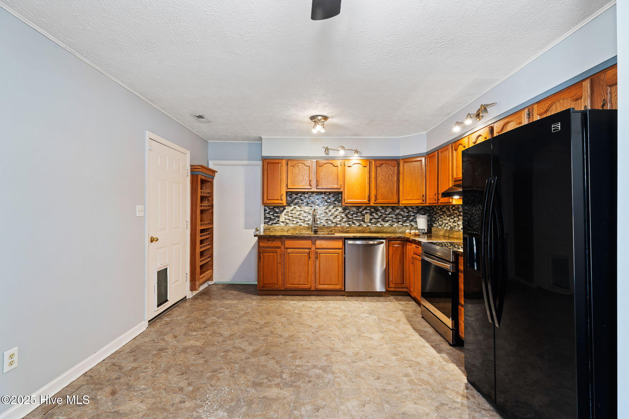 202 Catawba Road Havelock, NC 28532 - Photo 16 of 38 202 Catawba Road
