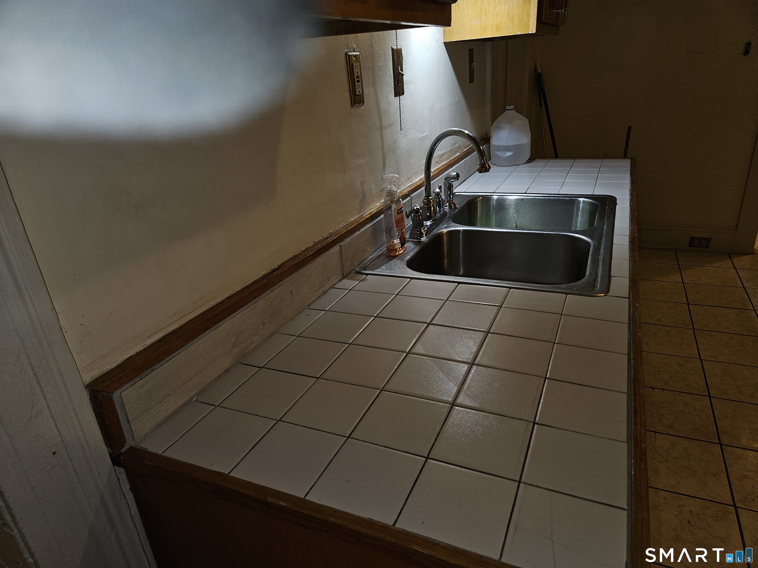 103 Kent Street Hartford, CT 06112 - Photo 6 of 9 a close view of sink and tap