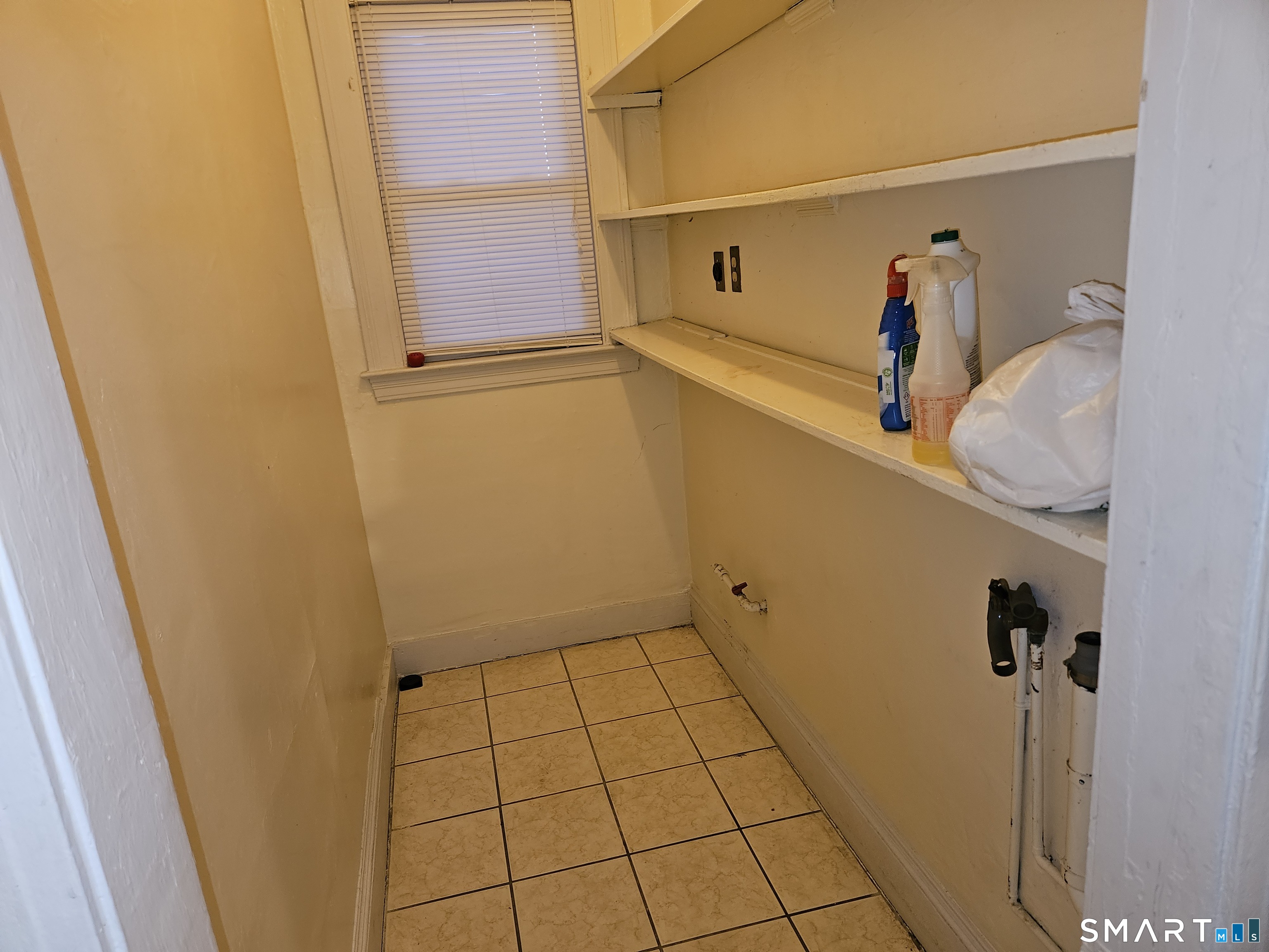 103 Kent Street Hartford, CT 06112 - Photo 9 of 9 a view of utility room