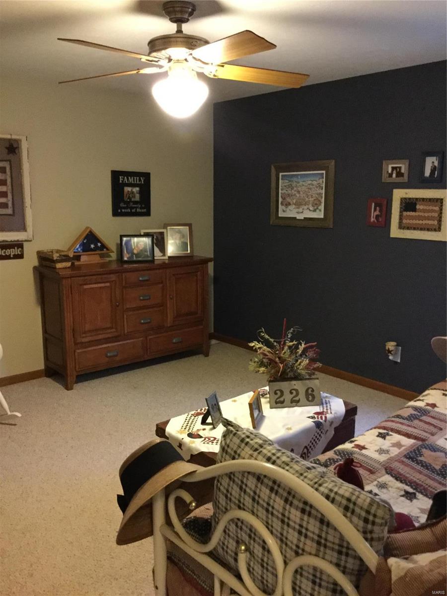 1167 Country Club Road Greenville, IL 62246 - Photo 22 of 45 Gallery Image 22