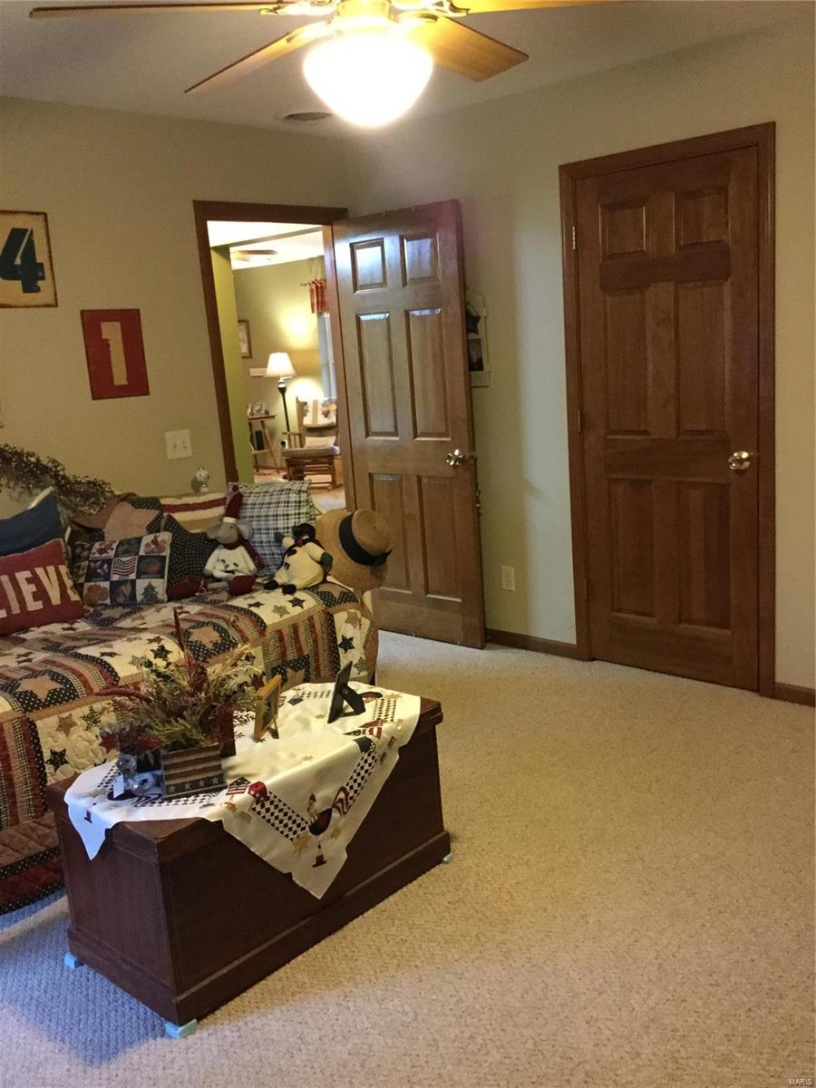 1167 Country Club Road Greenville, IL 62246 - Photo 23 of 45 Gallery Image 23