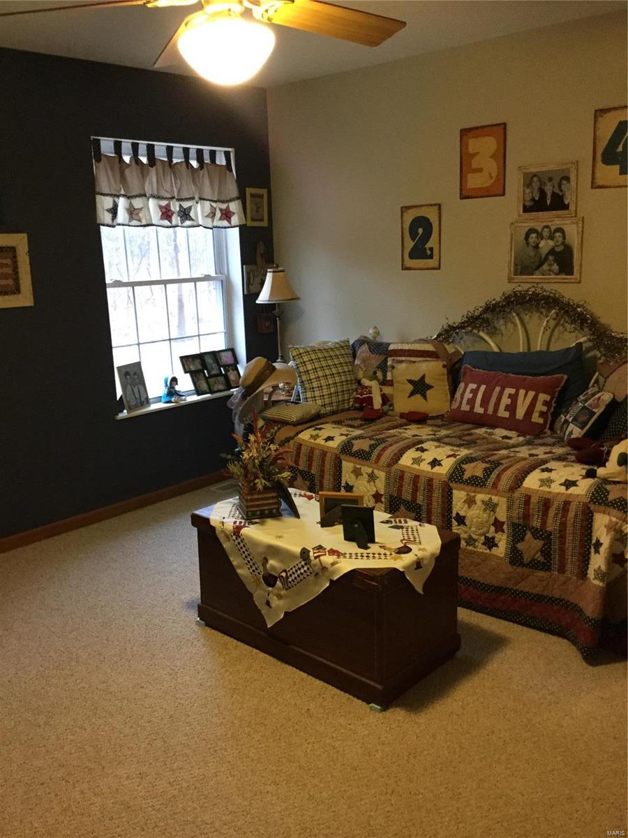 1167 Country Club Road Greenville, IL 62246 - Photo 24 of 45 Gallery Image 24