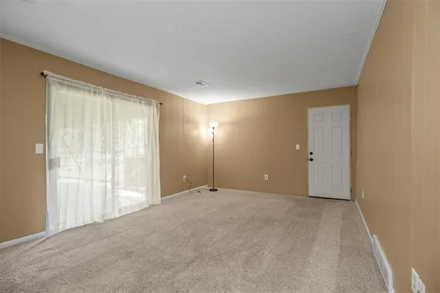 $329,000 | 1200 Northeast Crestview Drive, Blue Springs, MO 64014