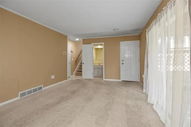 $329,000 | 1200 Northeast Crestview Drive, Blue Springs, MO 64014