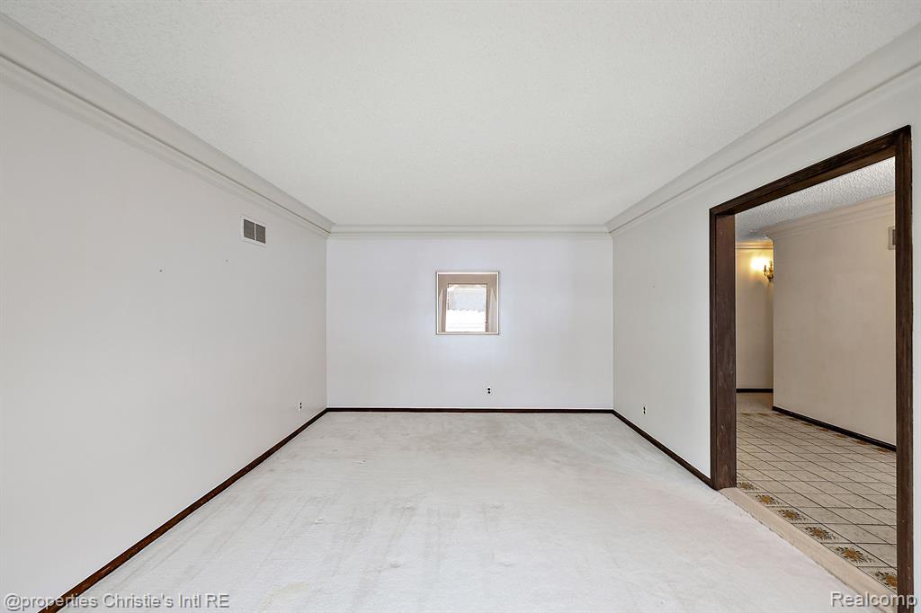 74 Belle Meade Road Grosse Pointe Shores, MI 48236 - Photo 13 of 50