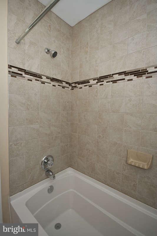 7410 Allmont Road Baltimore, MD 21244 - Photo 16 of 23 Bath (Master)