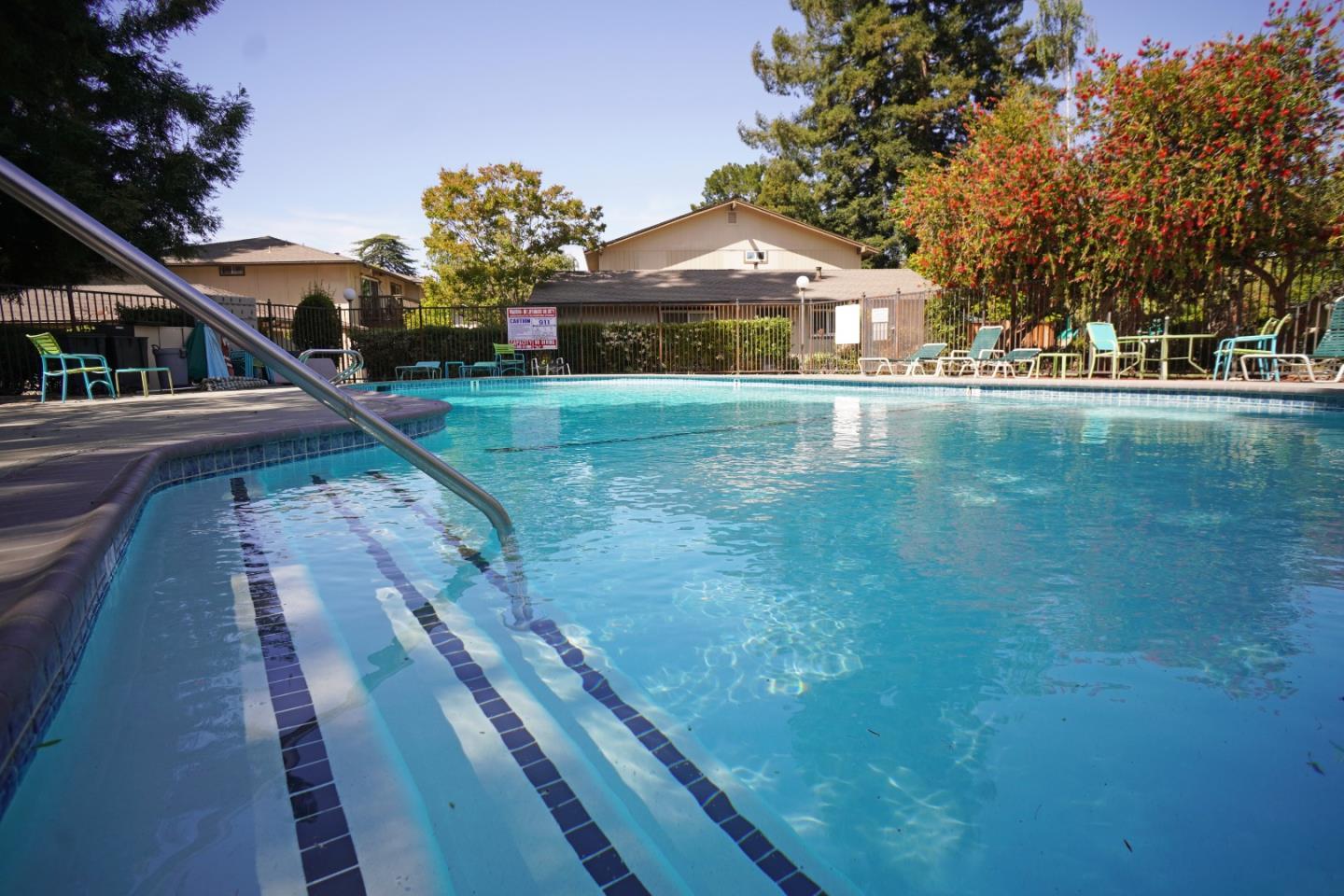 110 East Middlefield Road, Unit C Mountain View, CA 94043 - Photo 26 of 28