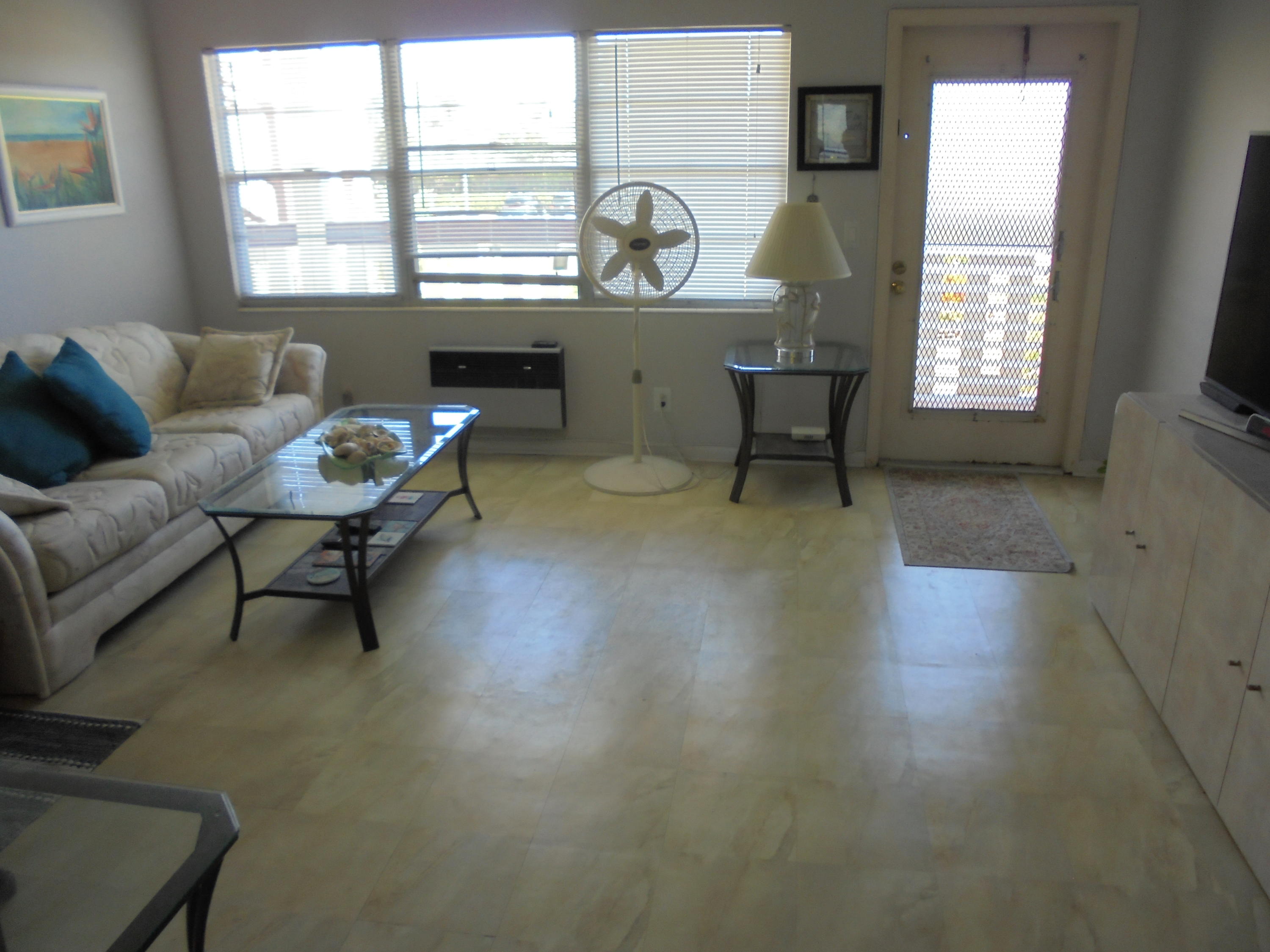 526 Fanshaw M Boca Raton, FL 33434 - Photo 8 of 15 526 Fanshaw M 007