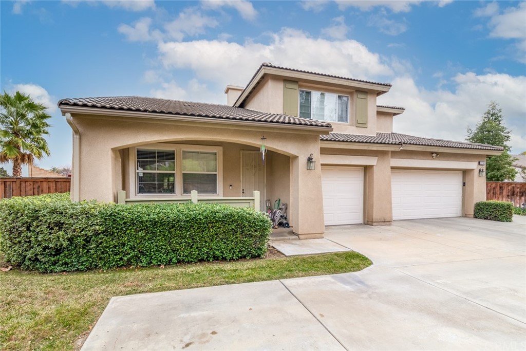 23746 Fieldcrest Lane Murrieta, CA 92562 - Photo 2 of 54 front view of a house