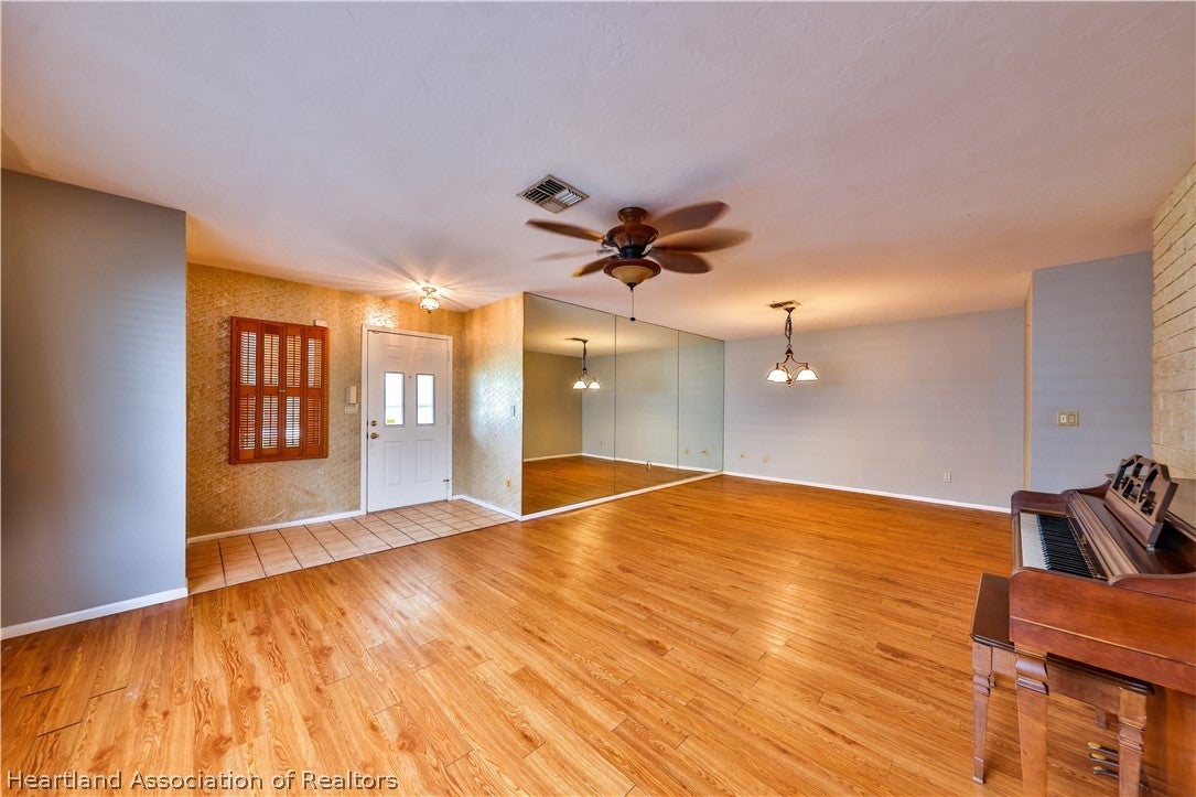 4009 Golfview Road Sebring, FL 33875 - Photo 6 of 22 Gallery Image 6