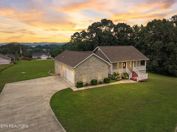 $850,000 | 413 Chippewa Lane, Rutledge, TN 37861