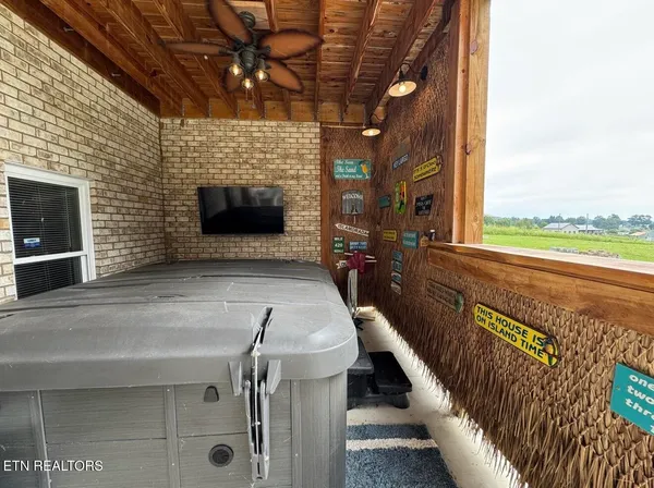 $850,000 | 413 Chippewa Lane, Rutledge, TN 37861