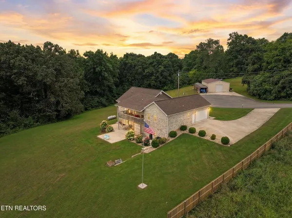 $850,000 | 413 Chippewa Lane, Rutledge, TN 37861