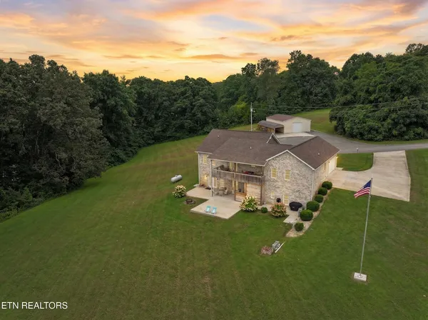 $850,000 | 413 Chippewa Lane, Rutledge, TN 37861