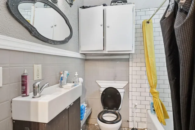 $329,000 | 320 West Fuller Avenue, St. Paul, MN 55103