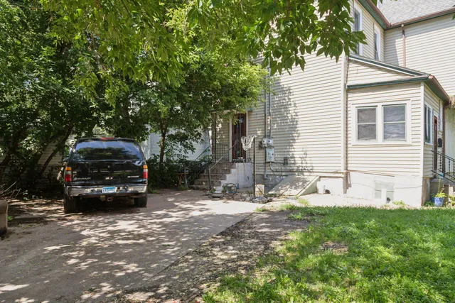 $329,000 | 320 West Fuller Avenue, St. Paul, MN 55103