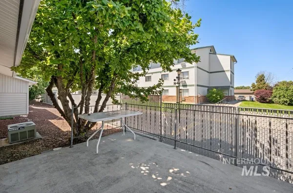 $279,000 | 1128 Burrell Avenue, Unit 2, Lewiston, ID 83501