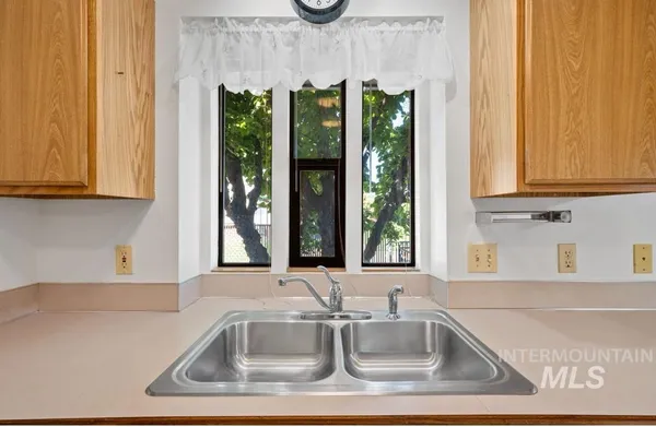 $279,000 | 1128 Burrell Avenue, Unit 2, Lewiston, ID 83501