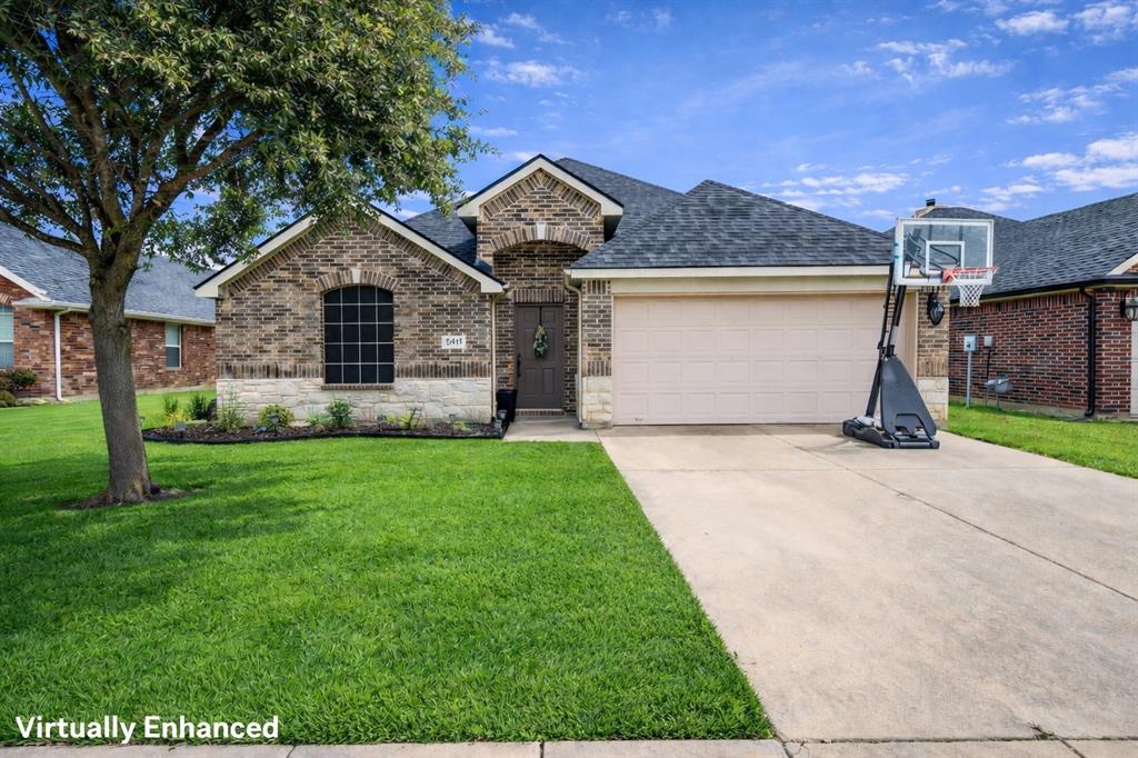 8143 Guadalupe Road Arlington, TX 76002 - Photo 1 of 24