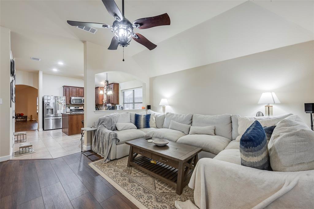 8143 Guadalupe Road Arlington, TX 76002 - Photo 14 of 24