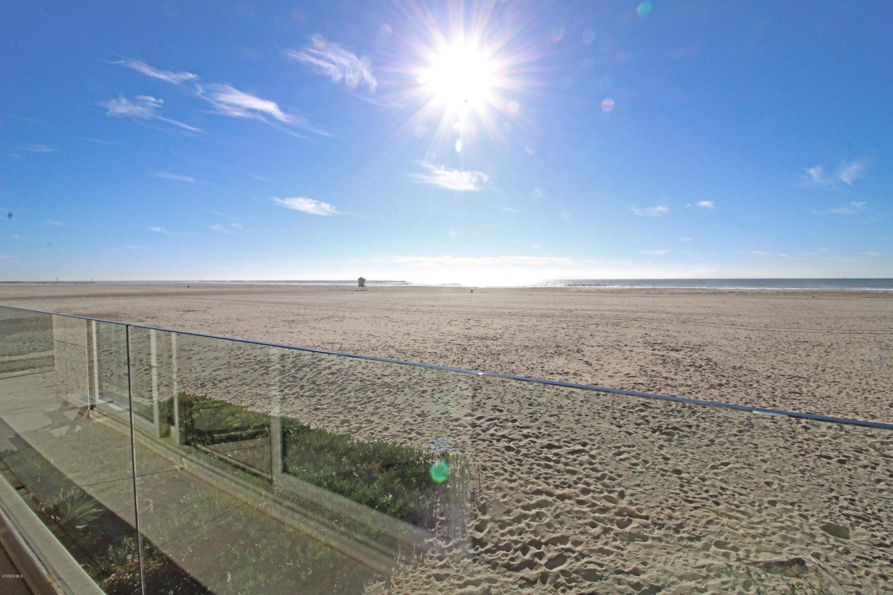 3629 Ocean Drive Oxnard, CA 93035 - Photo 21 of 60 a view of a bathroom