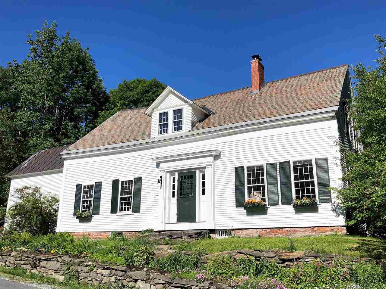 5142 Pomfret Road Pomfret, VT 05053 - Photo 1 of 40