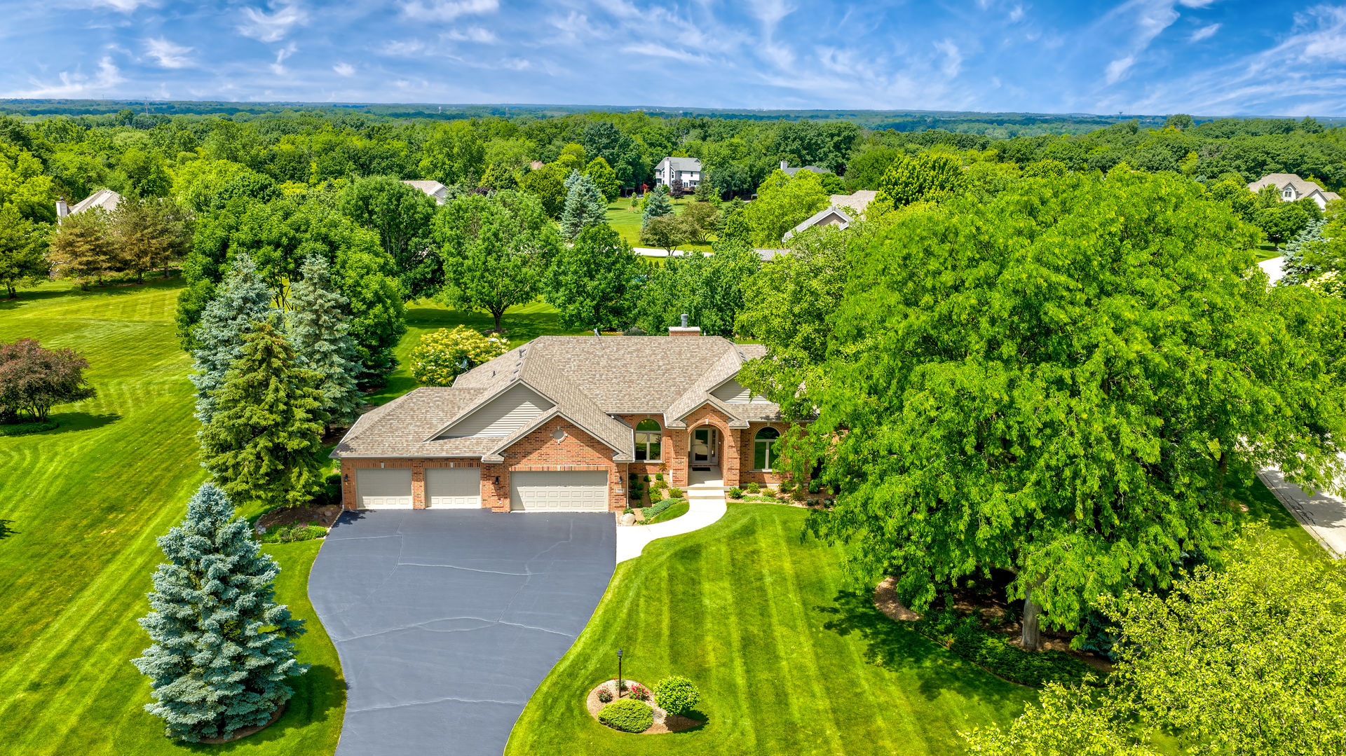 10907 Red Hawk Lane Spring Grove, IL 60071 - Photo 6 of 44 a view of yard with green space
