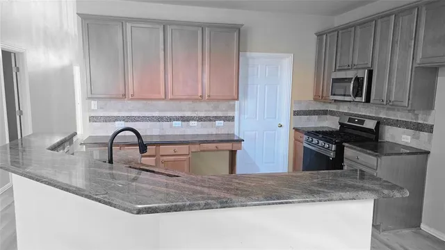 $2,750 | 3101 Hamlett Lane, Garland, TX 75043