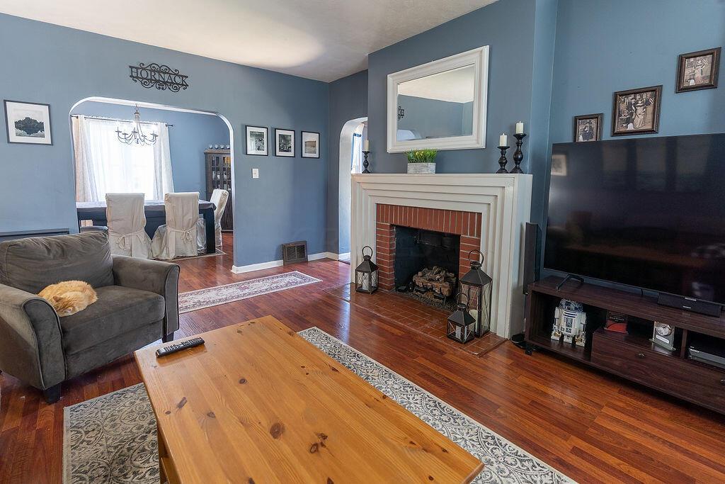 598 Commanche Road Chillicothe, OH 45601 - Photo 11 of 48 Living Room