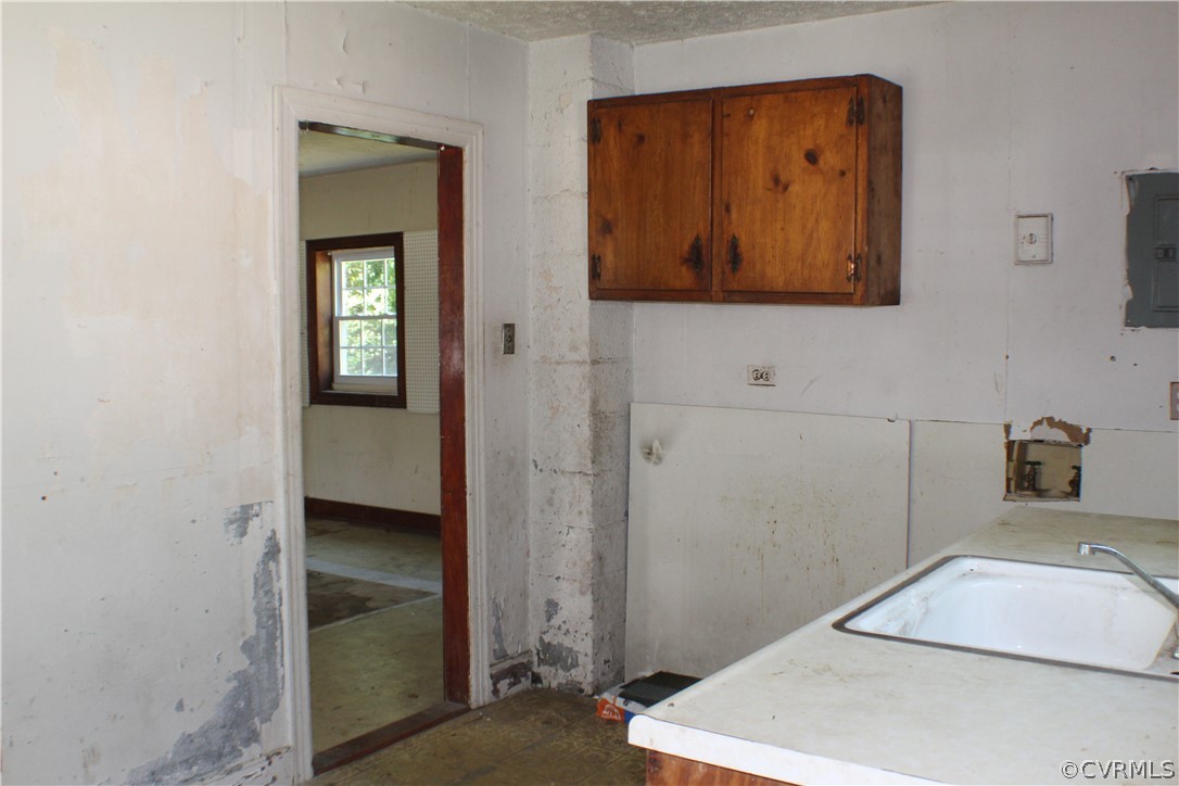 4741 Cooks Road Richmond, VA 23224 - Photo 32 of 37 Out Building Kitchen