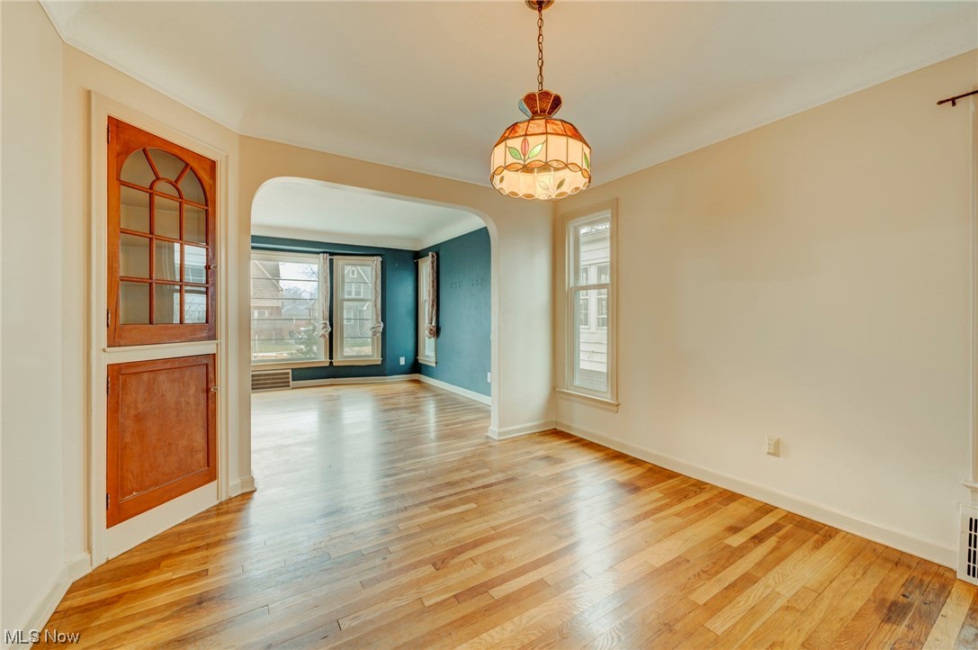 3574 Tullamore Road Cleveland, OH 44118 - Photo 9 of 35