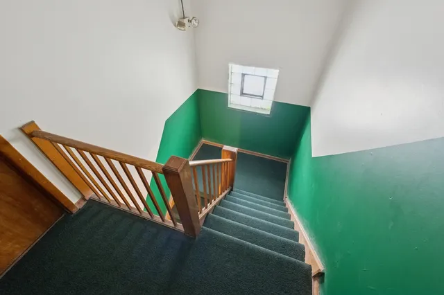 a view of entryway and stairs