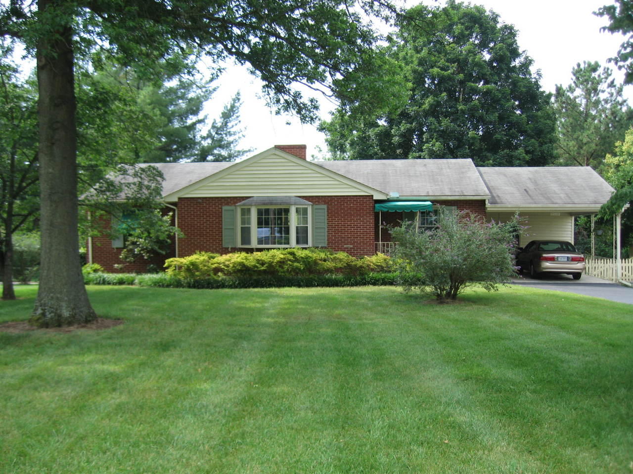 3528 Grandin Road Southwest Roanoke, VA 24018 - Photo 1 of 22 Listing Photo