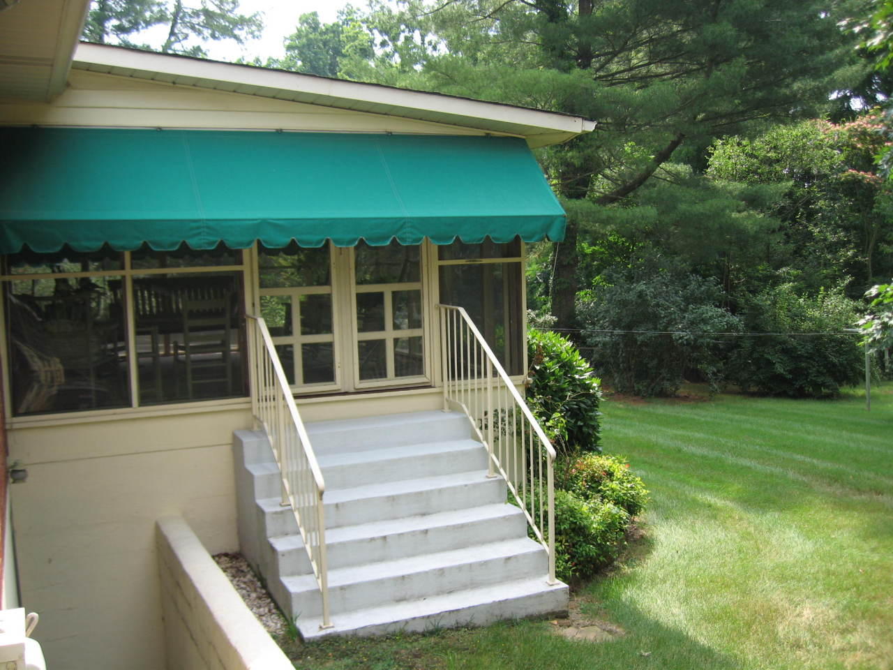 3528 Grandin Road Southwest Roanoke, VA 24018 - Photo 17 of 22 Porch Steps to Back Porch