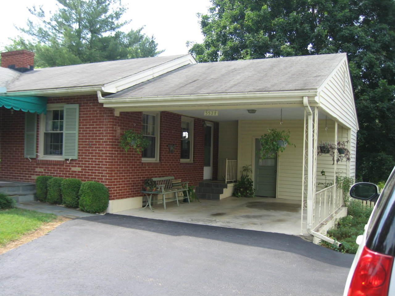 3528 Grandin Road Southwest Roanoke, VA 24018 - Photo 20 of 22 Carport